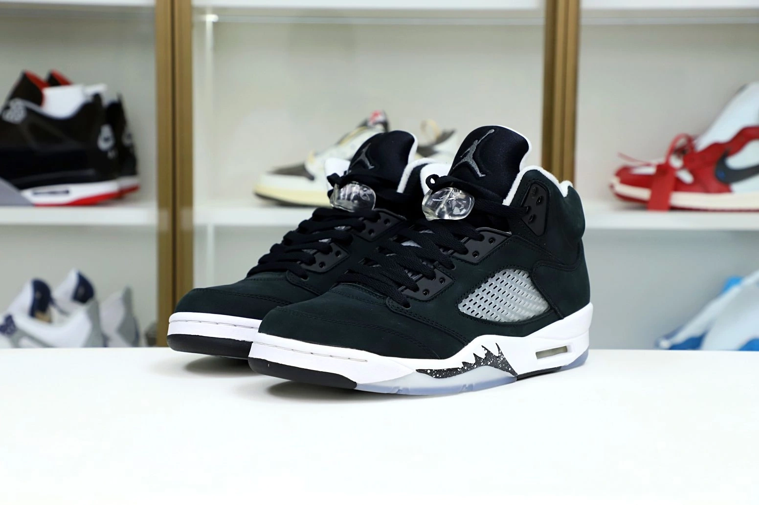 5 JORDAN 2021 RETRO AIR 'OREO' 0211